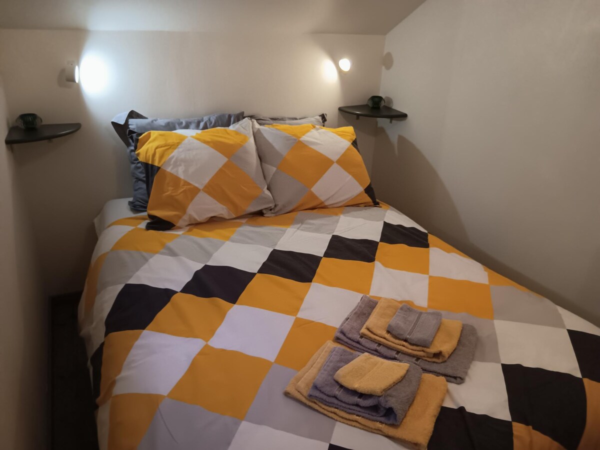 საძინებელი 1