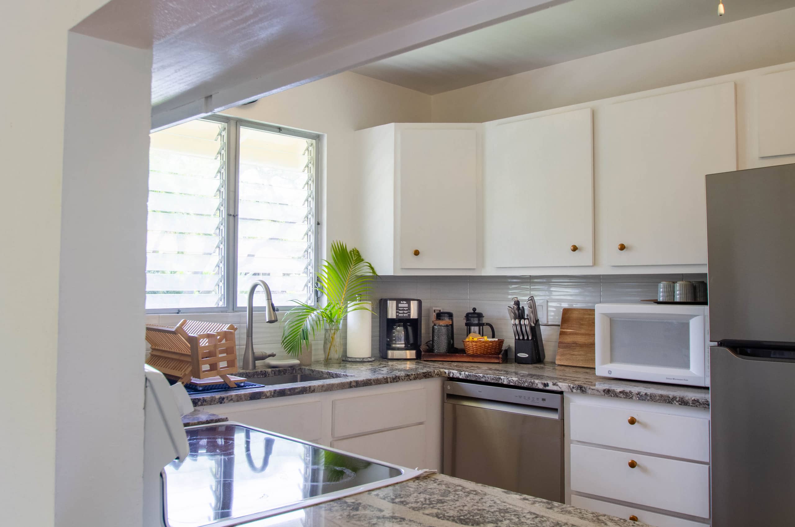 Condo in Kailua-Kona · ★4.81 · 2 bedrooms · 2 beds · 2 baths - Image 9