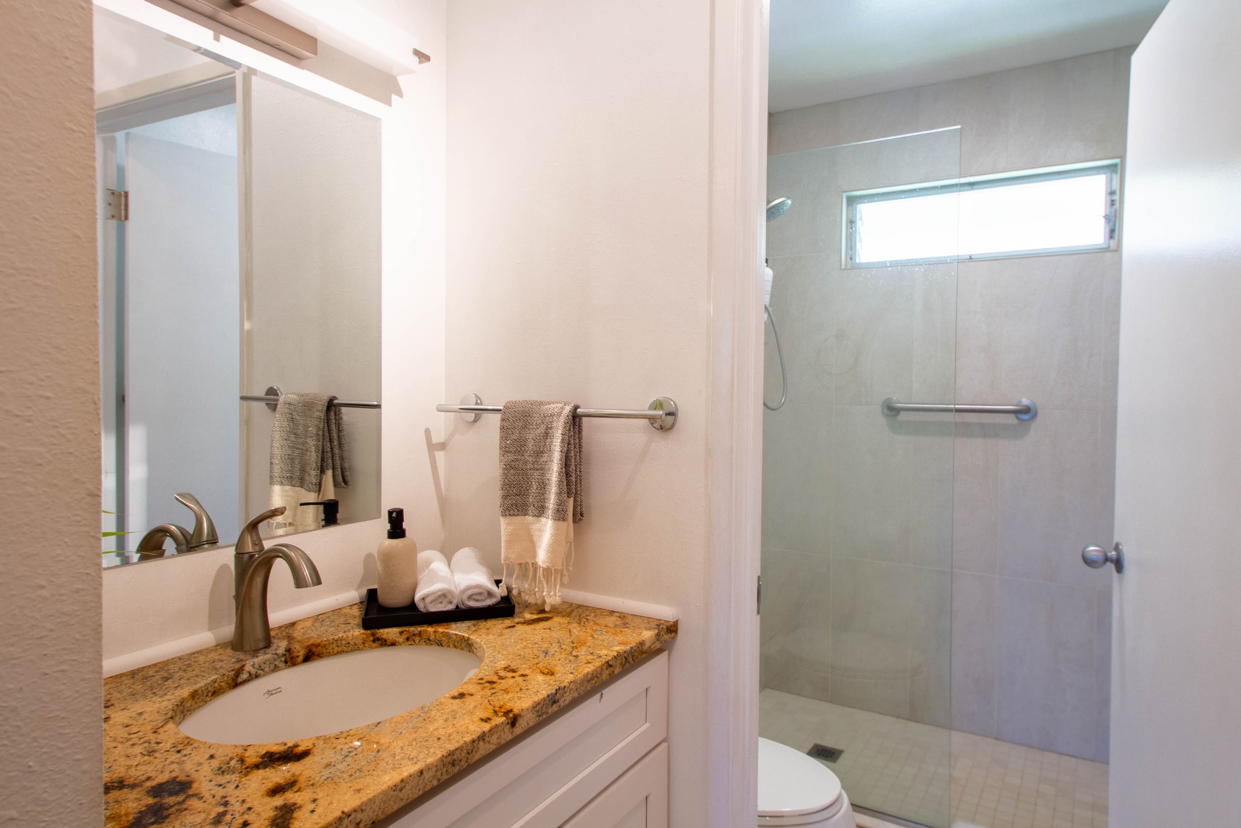Condo in Kailua-Kona · ★4.81 · 2 bedrooms · 2 beds · 2 baths - Image 30