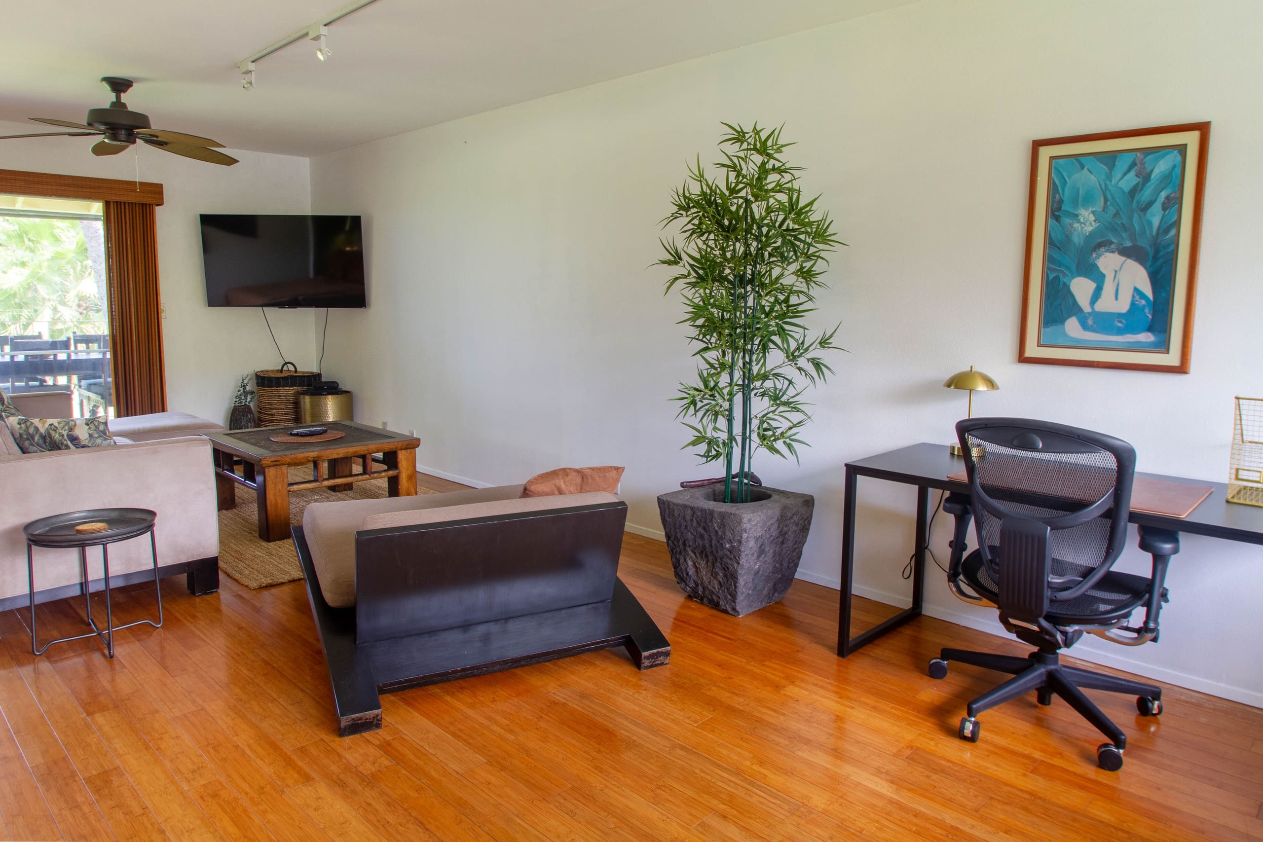 Condo in Kailua-Kona · ★4.81 · 2 bedrooms · 2 beds · 2 baths - Image 2