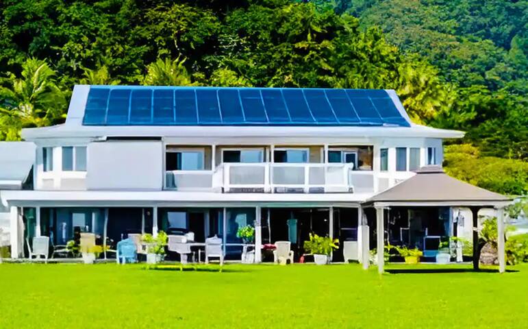 Hawaii Wellness Retreat | Private Waterfall Estate gallery image 5