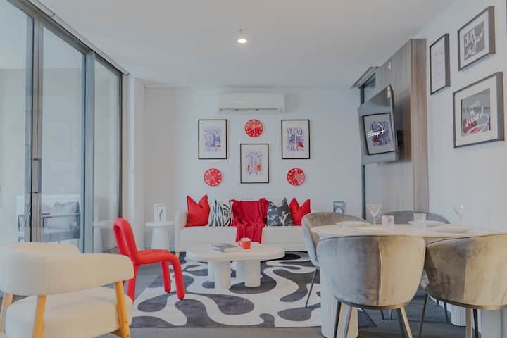Spacious 2b2b - City Central, Gym, Pool Spencer St - Melbourne