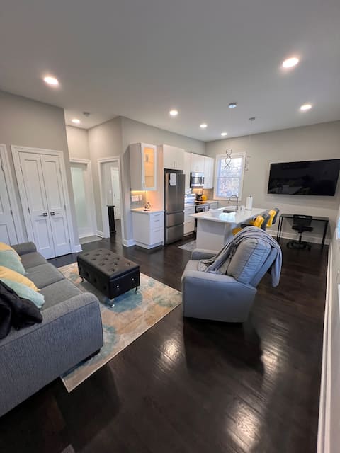 Peaceful and modern retreat