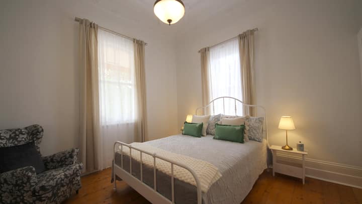 Bedroom with queen-size bed