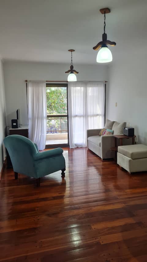 Top Airbnb: Downtown apartment in La Plata