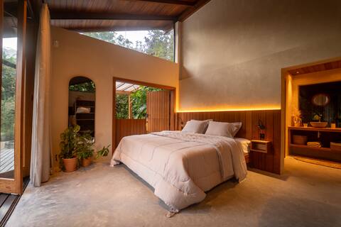 SOL HOUSE with pool and hot tub