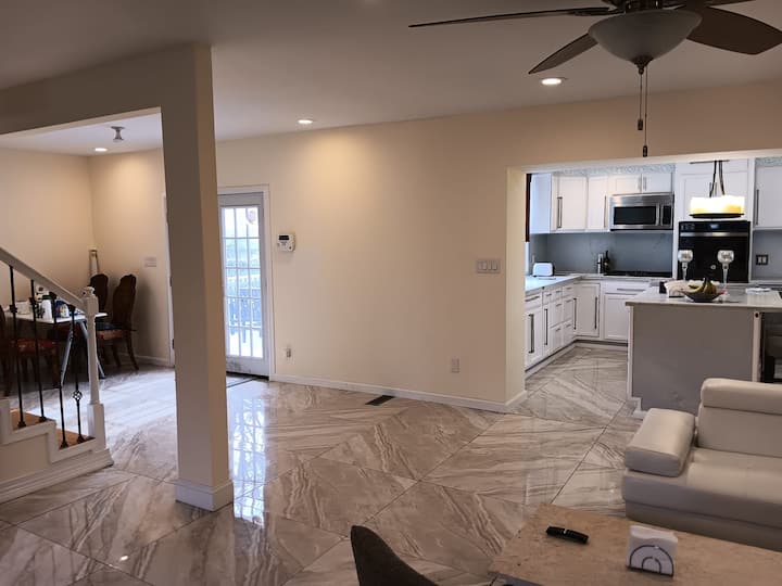 Nyc Nearby: Modern, Safe, & Spacious - Fort Lee, NJ