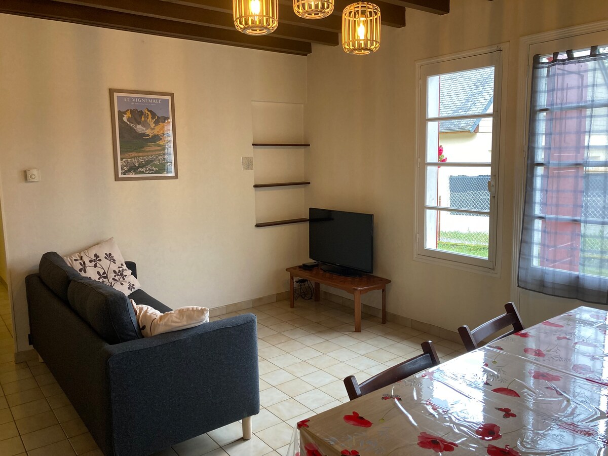 Top performing Airbnb: Maison plain-pied Argelès-Gazost in Argelès Gazost