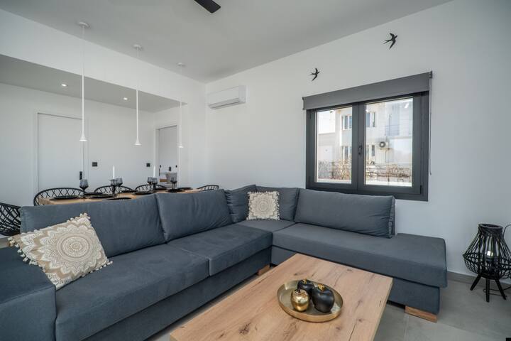 Montis villa sea view heated pool gallery image 5