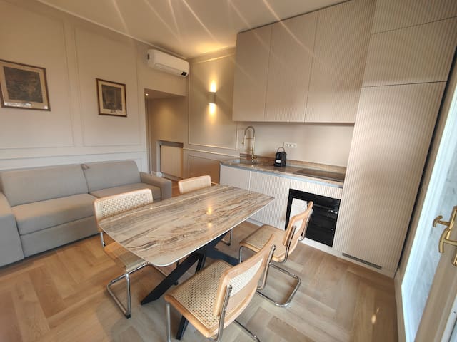 [16 min dal Duomo] Ottoboni 2B Luxury Penthouse