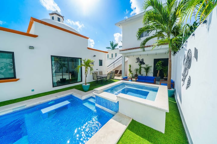 Private Pool - 4 Bedroom Villa - Great Location - Cancún