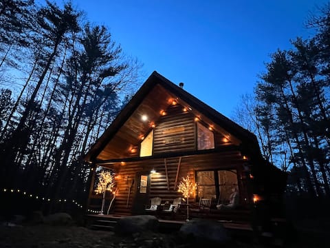 Rustic Creek Cabin in ADK/Whiteface w Hot Tub