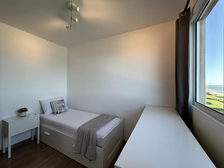 מיטה סגורה (יחיד)