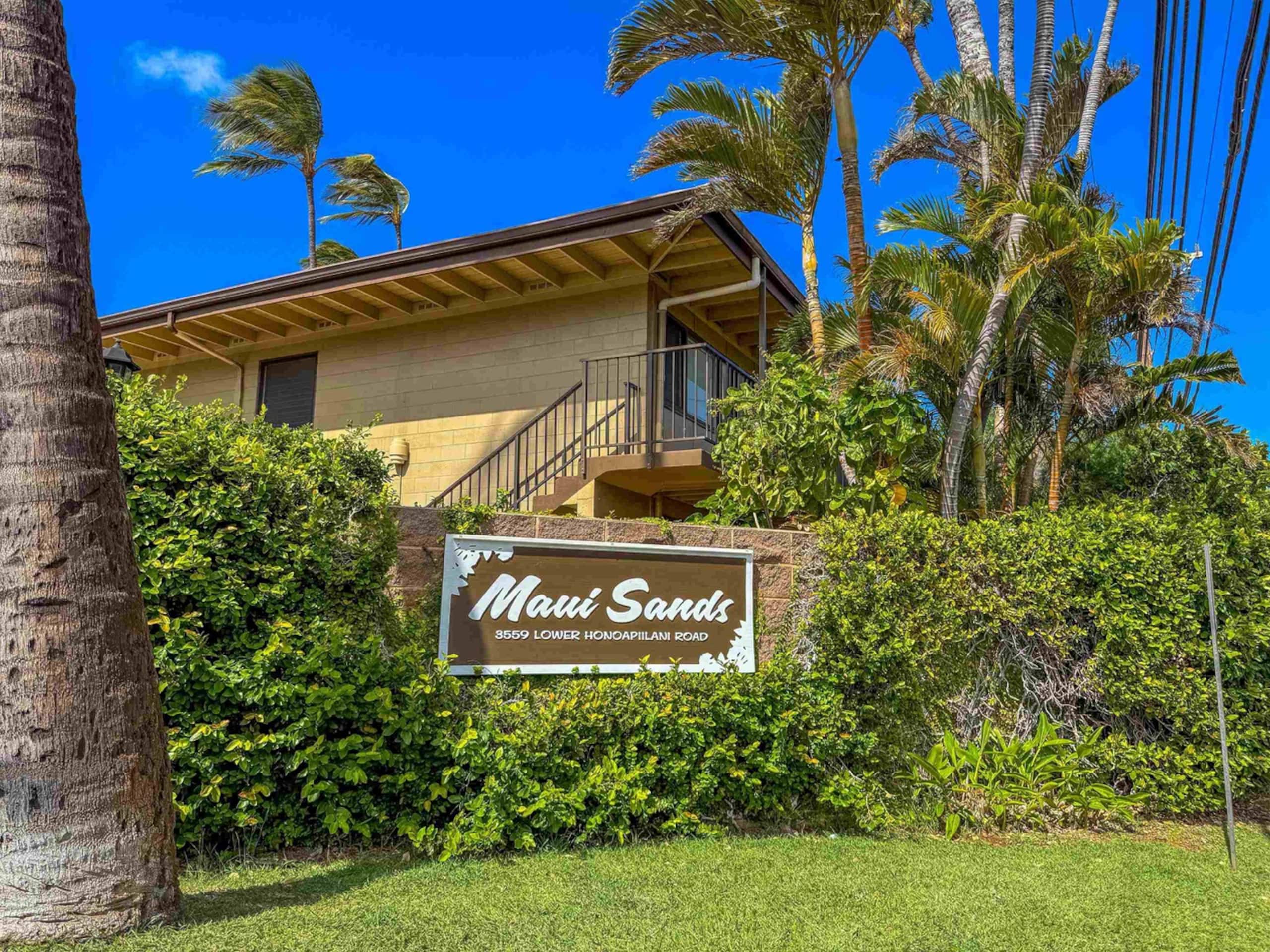 Condo in Lahaina · ★4.87 · 2 bedrooms · 3 beds · 1 bath - Image 58