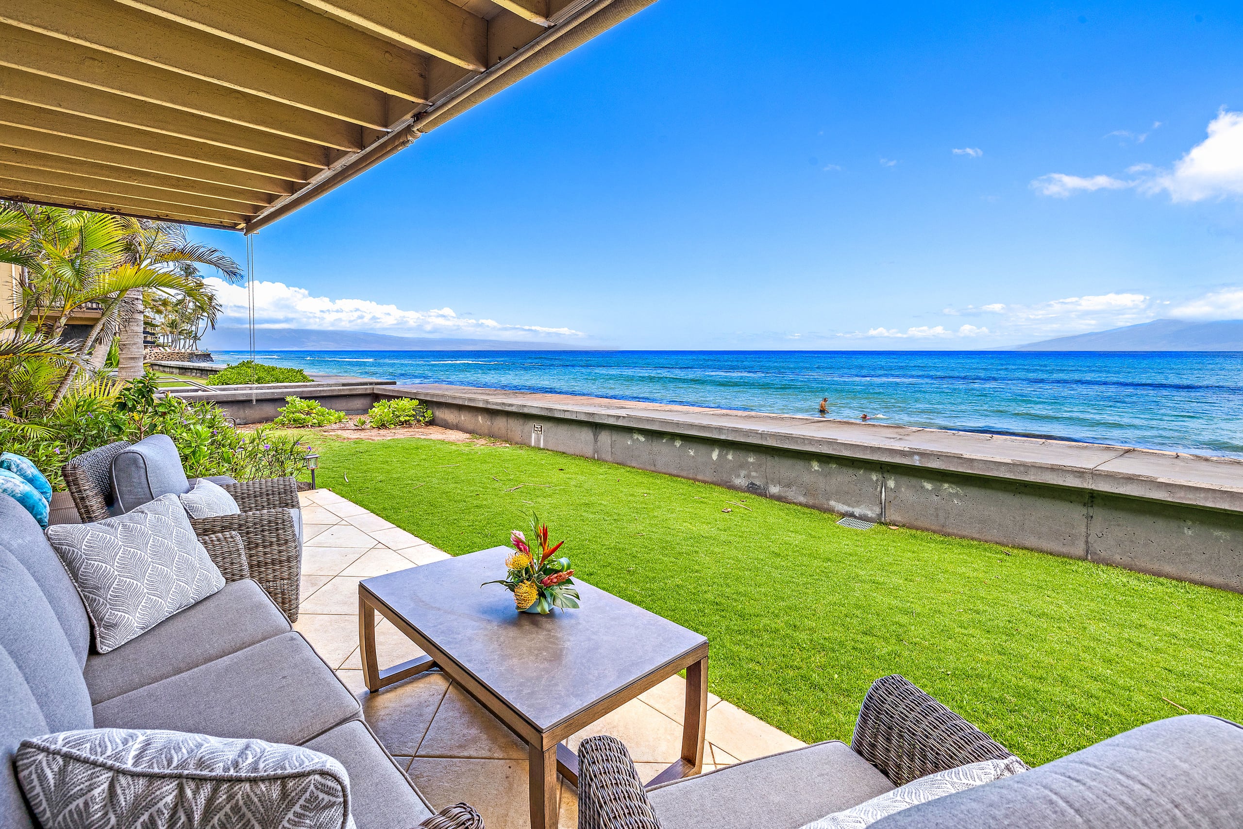 Condo in Lahaina · ★4.87 · 2 bedrooms · 3 beds · 1 bath - Image 36