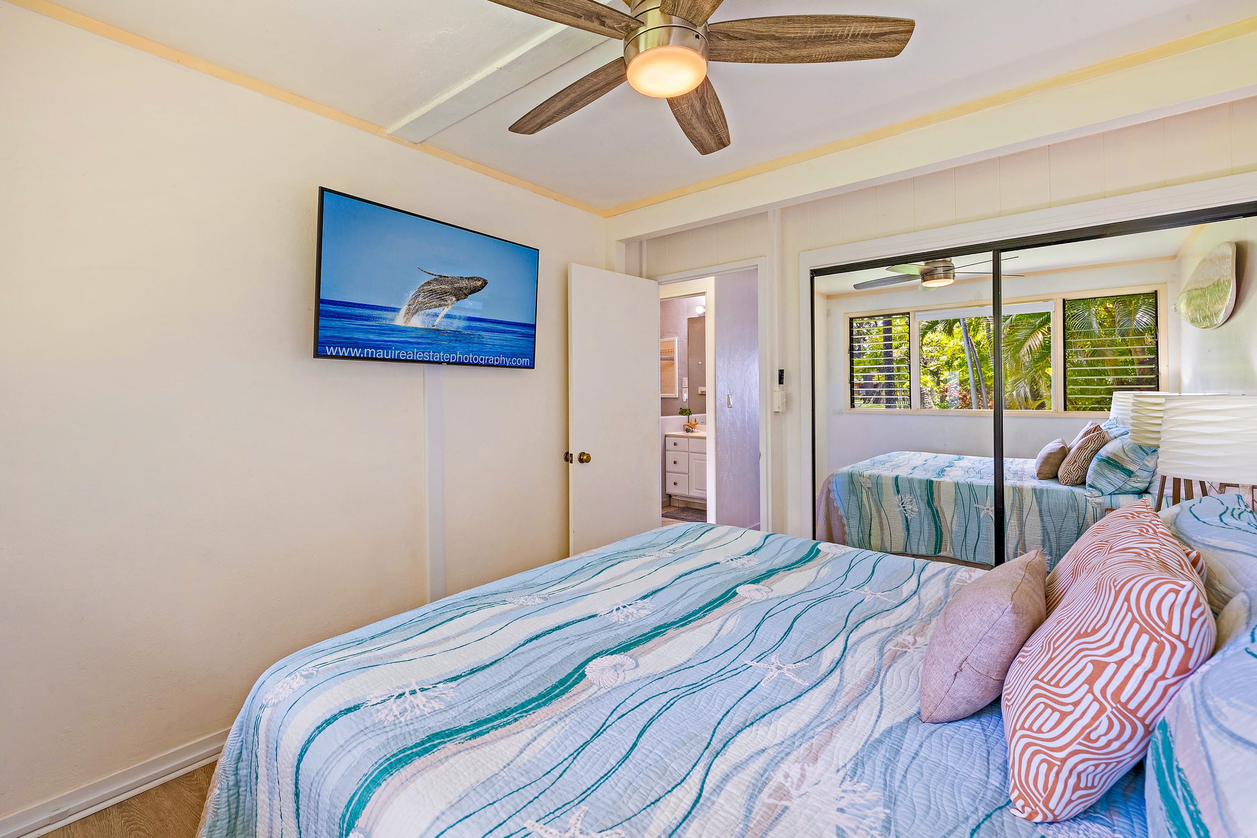 Condo in Lahaina · ★4.87 · 2 bedrooms · 3 beds · 1 bath - Image 26