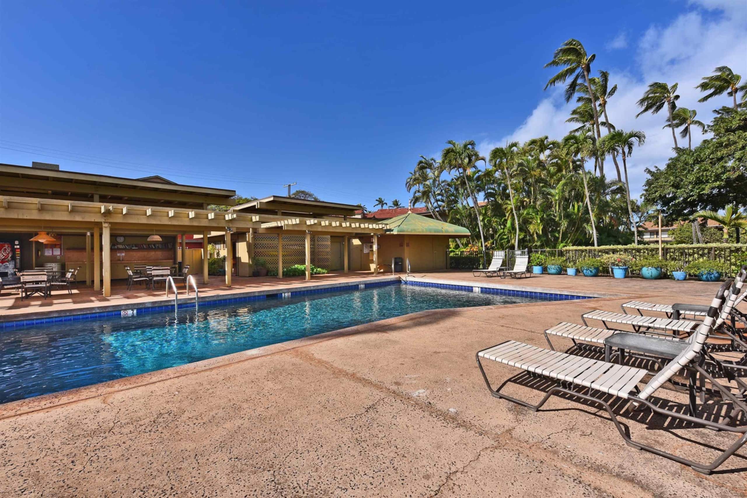 Condo in Lahaina · ★4.87 · 2 bedrooms · 3 beds · 1 bath - Image 62