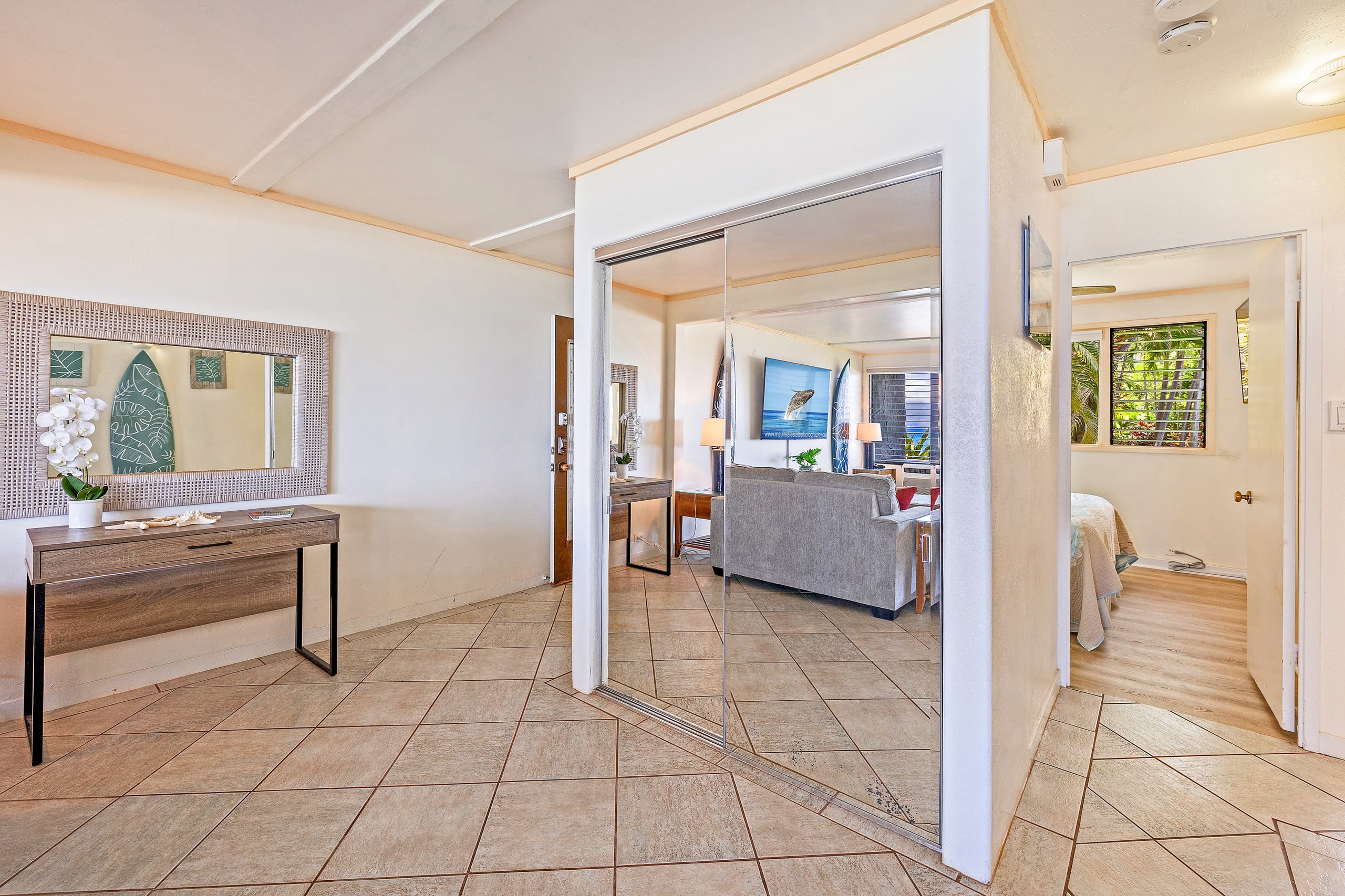 Condo in Lahaina · ★4.87 · 2 bedrooms · 3 beds · 1 bath - Image 7