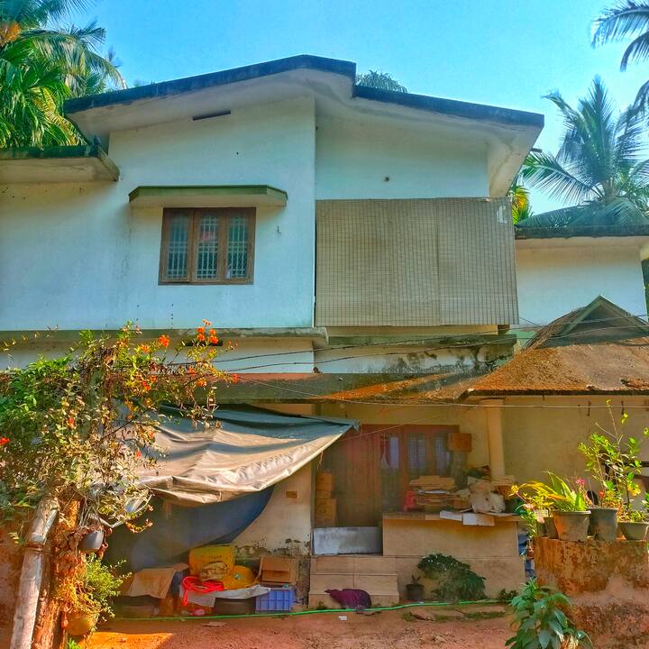 Low Budget Rooms For Travellers - Thalassery