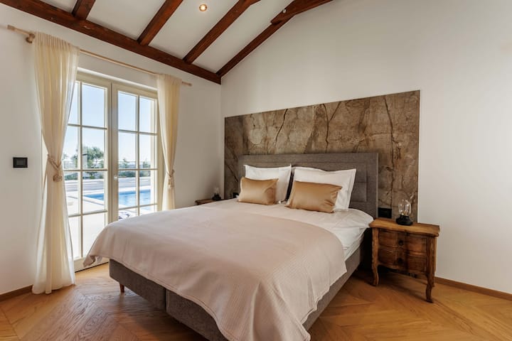 საძინებელი 3