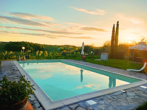 7 min Cantina Antinori | Pool | Casa Sala & Pepe