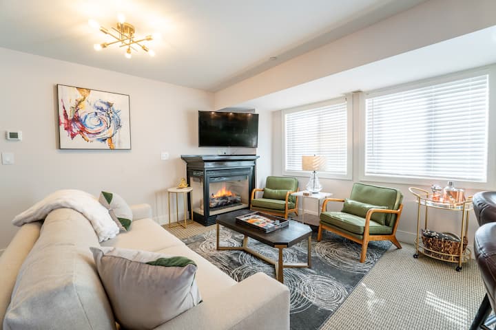Northern Lights 2 Bed 2 Bath With Pool - Douglas, MI