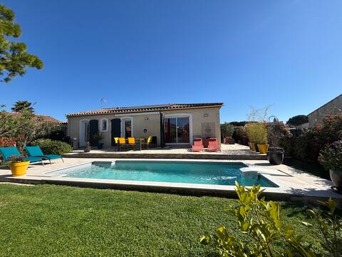 Villa des Lauriers pool