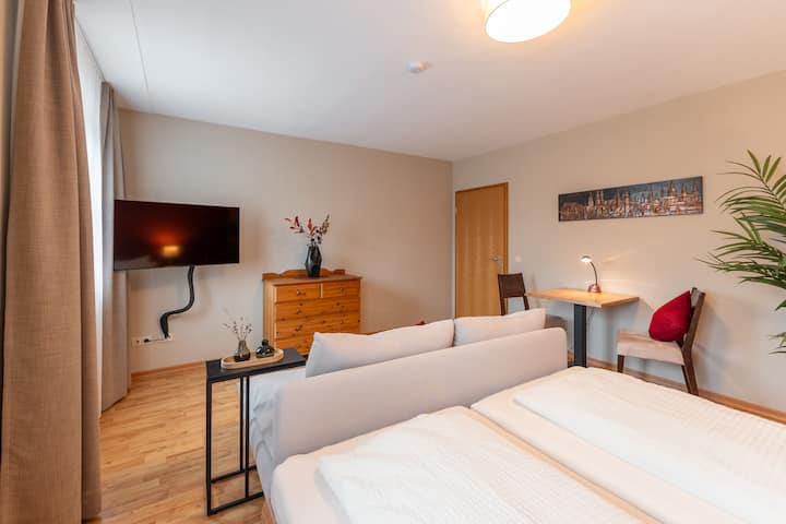 Quiet, Niet Apt 3 Min Walk To Grafing Bahnhof - Ebersberg