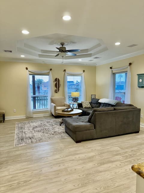 Successful Airbnb property: Bay Breeze - Waterfront Home in Jamaica Beach
