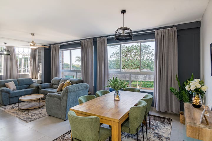 Immaculate full sea views sleep 6