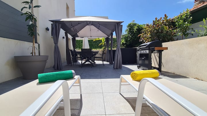 Terrasse 60m2, Transats, Parking Privé - Antibes