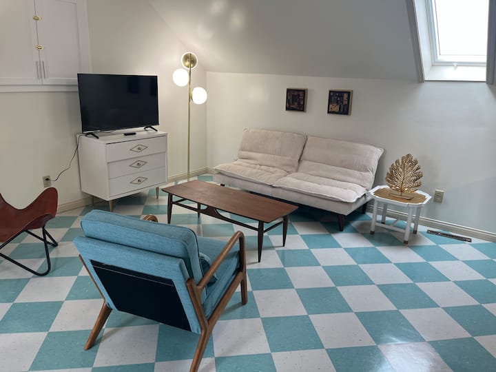 Vineyard Loft - Cambridge, OH