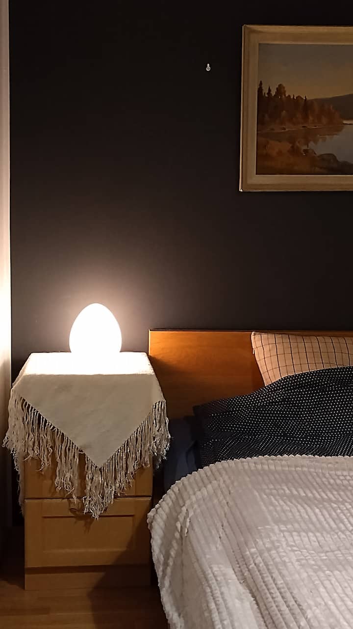 Veľká posteľ v spálni 201