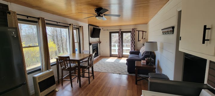 Cozy Cottage - Sylva, NC