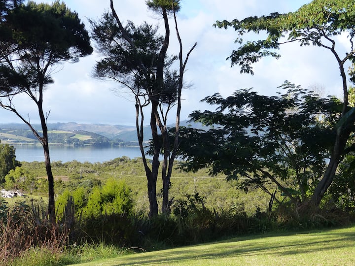 Relaxing Orchard Cottage - Mangōnui