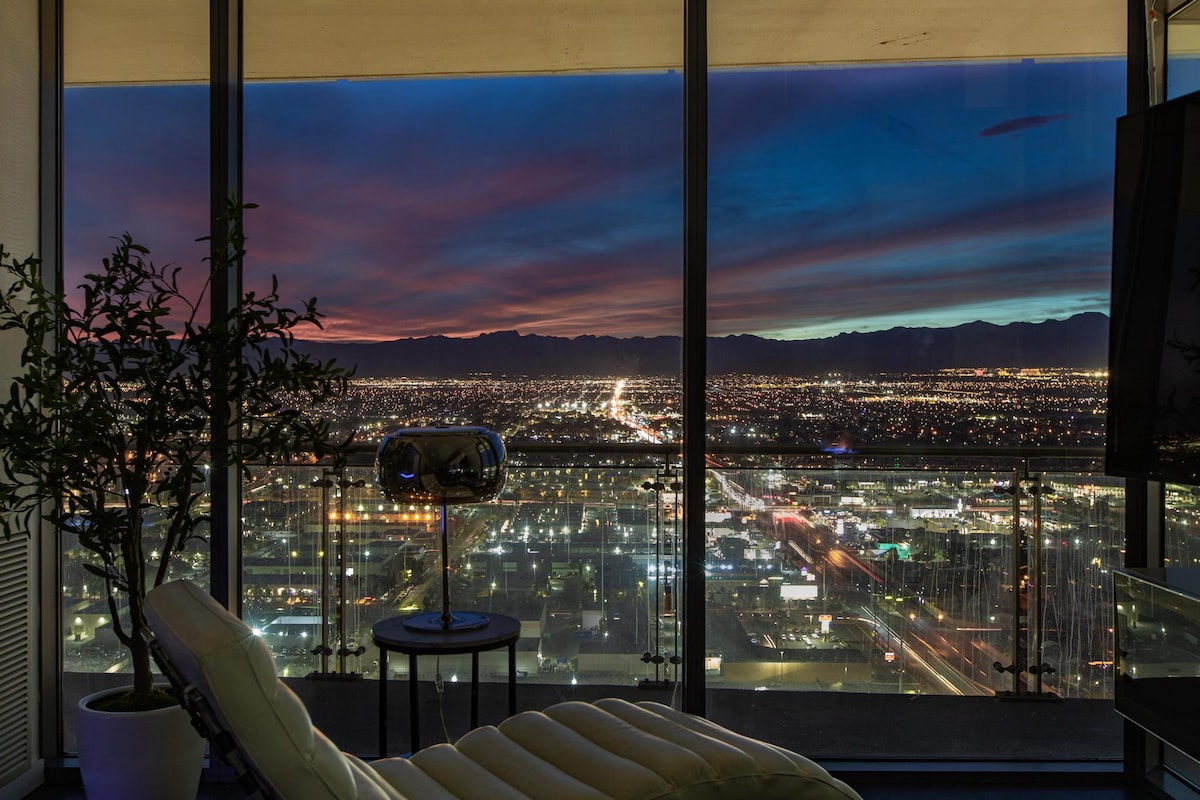34th Floor Suite | Balcony Access | No Resort Fees