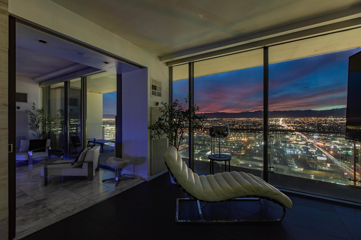34th Floor Suite | Balcony Access | No Resort Fees