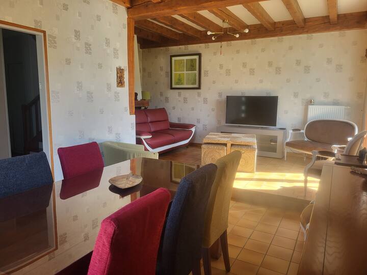 Logement 3 Chambres,   Safari à 5mn 
Idéal 4 à 6p. - Saint-Vallier