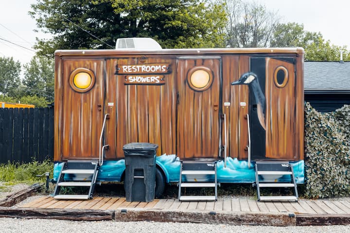 Lux Houseboat #3 At Solstay - Sandusky, OH