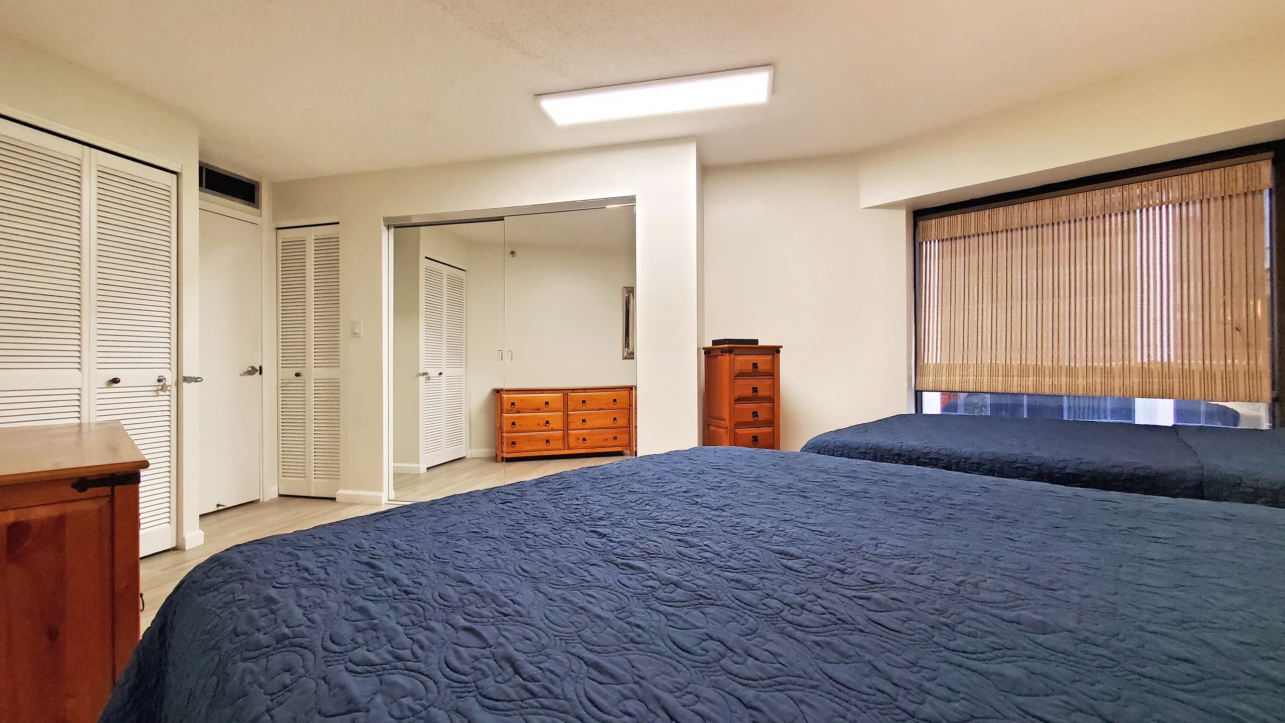 Family Vacation Condo with Free Parking & Wi-Fi - Image 18