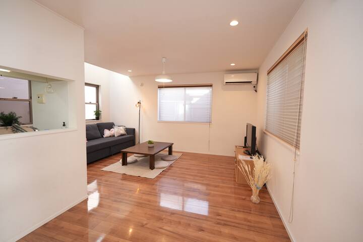 2Min to Shinjuku, 3Min Walk to Shin-Okubo Central! gallery image 4