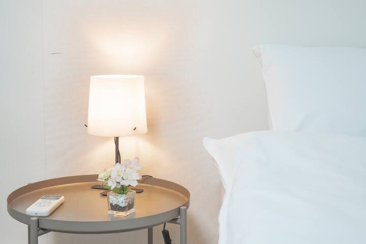 2Min to Shinjuku, 3Min Walk to Shin-Okubo Central! gallery image 3