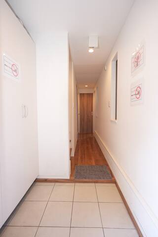 2Min to Shinjuku, 3Min Walk to Shin-Okubo Central! gallery image 5