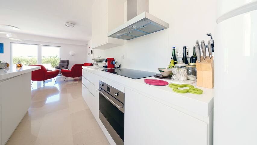 Ecovilla Terra Di Luce 8, Emma Villas gallery image 3