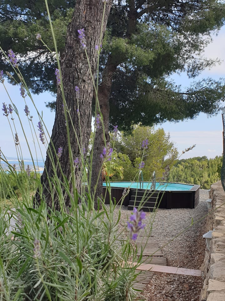 Studio Plain-pied 28m² - La Cadière-d'Azur