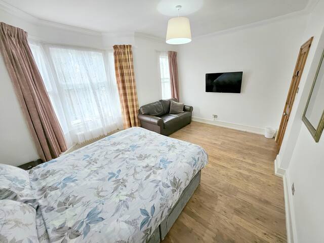 Luxury Guest House gallery image 4