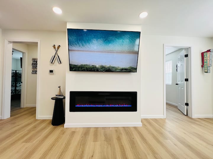 Luxury By Lake Wallenpaupack W/ Hot Tub, Game Room - Promised Land State Park, Greentown