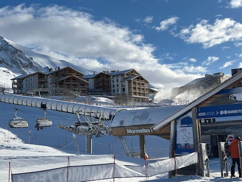 SKI IN/OUT & wellness & zwembad