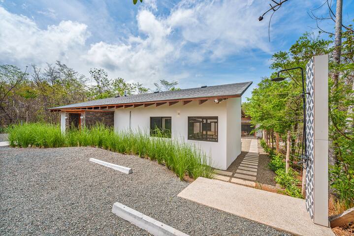 Casa Kami - Stunning Beach Getaway