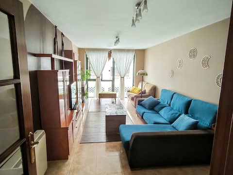Top Airbnb: Large apartment, downtown Ribeira. en Ribeira